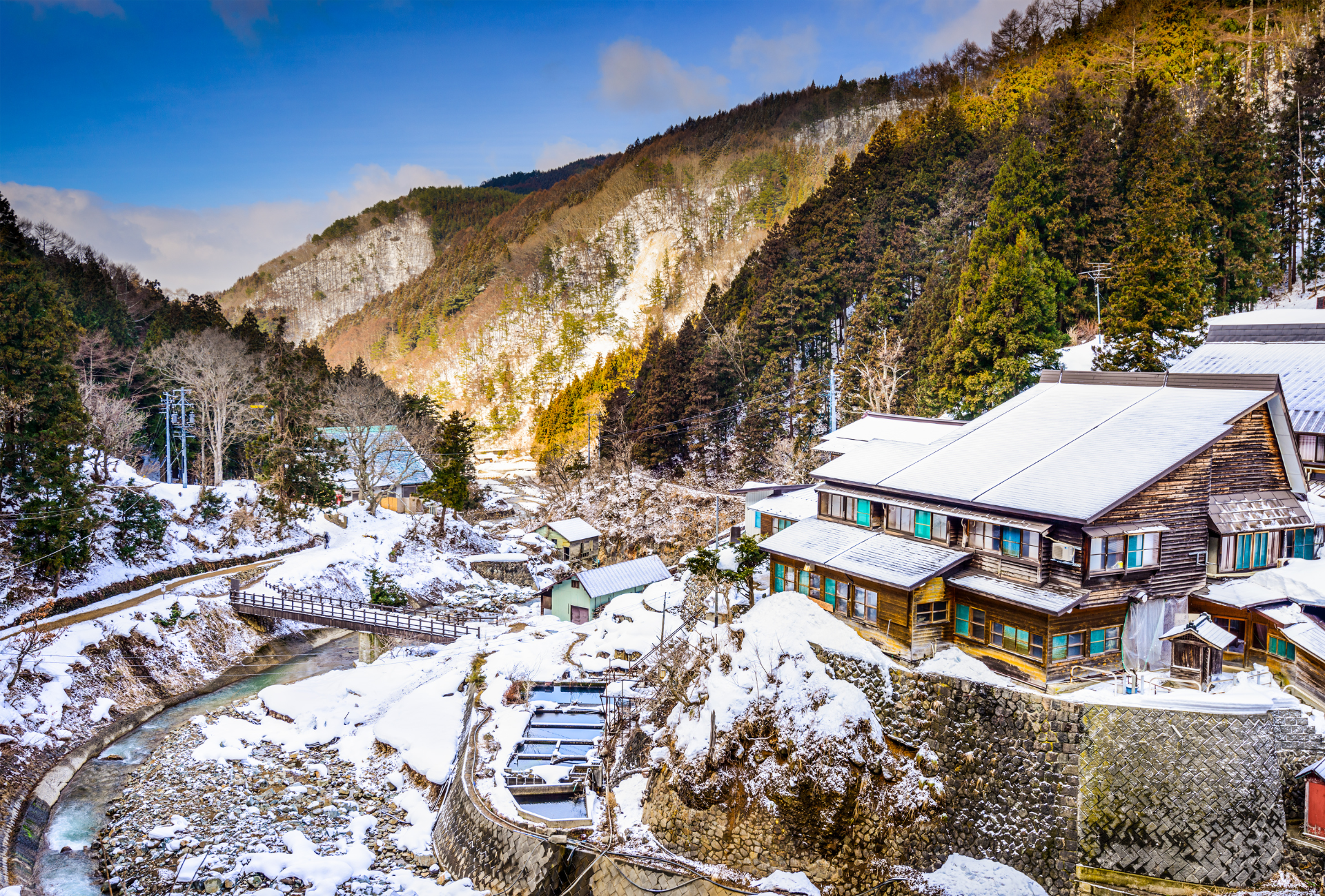 Paisaje invernal de los Alpes Japoneses en Nagano