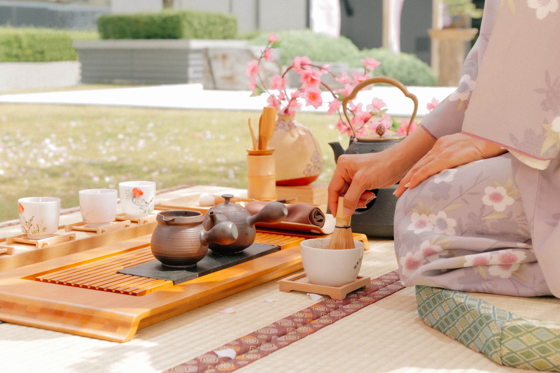 Un instante durante la ceremonia del té