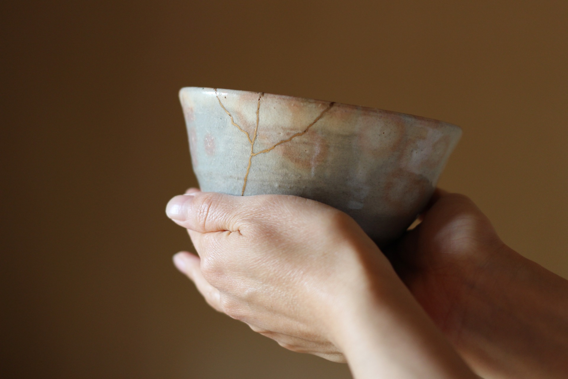 Una pieza reparada con kintsugi
