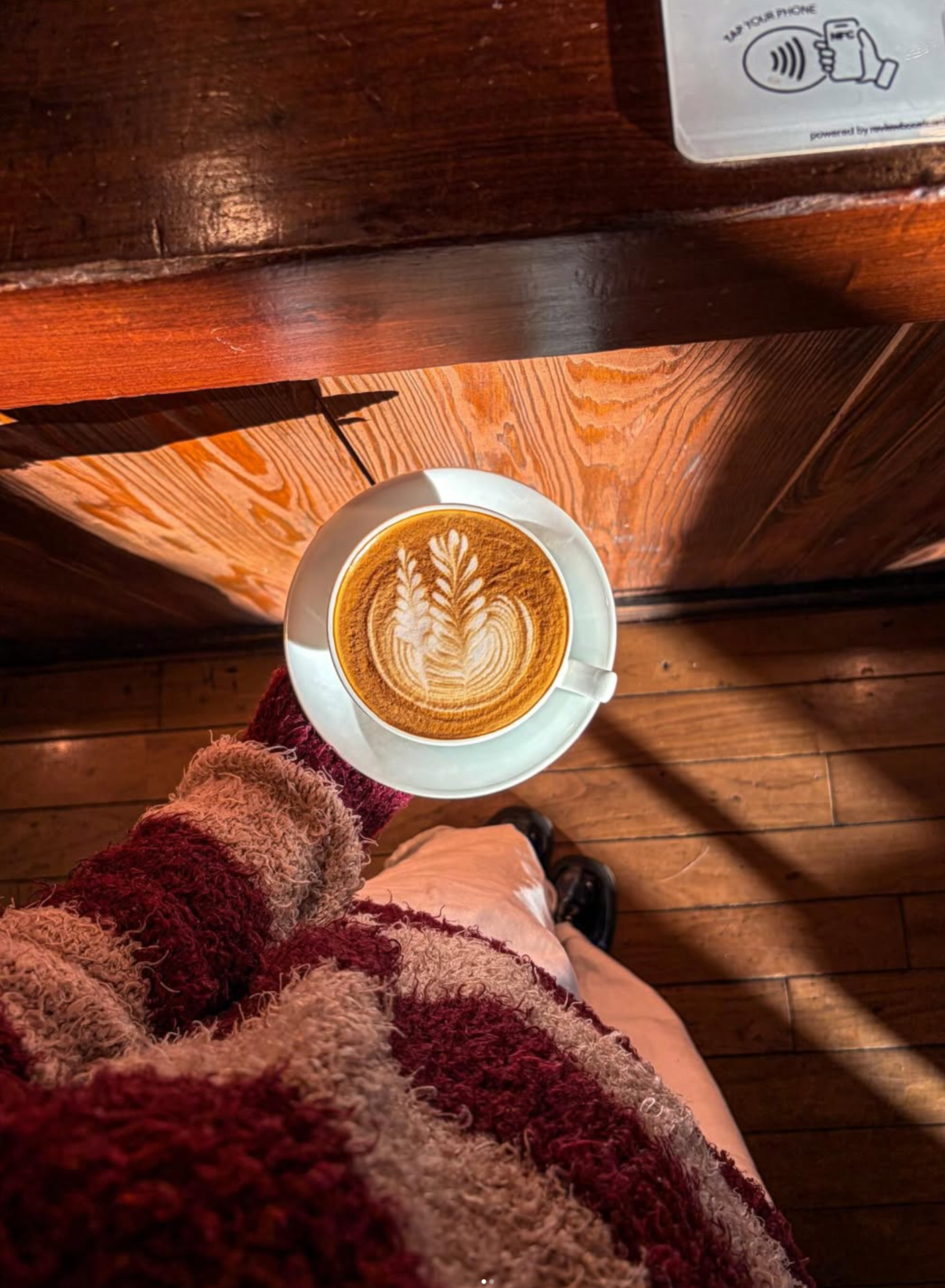 Un latte en Streamer Coffee Company