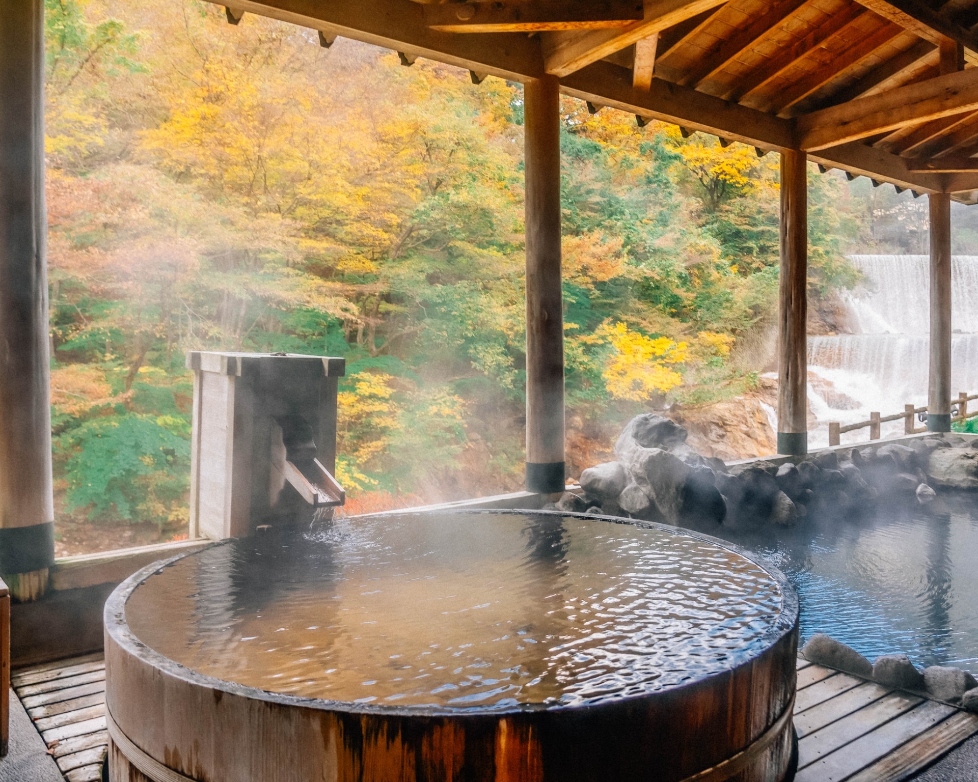 Onsen al aire libre (rotenburo)