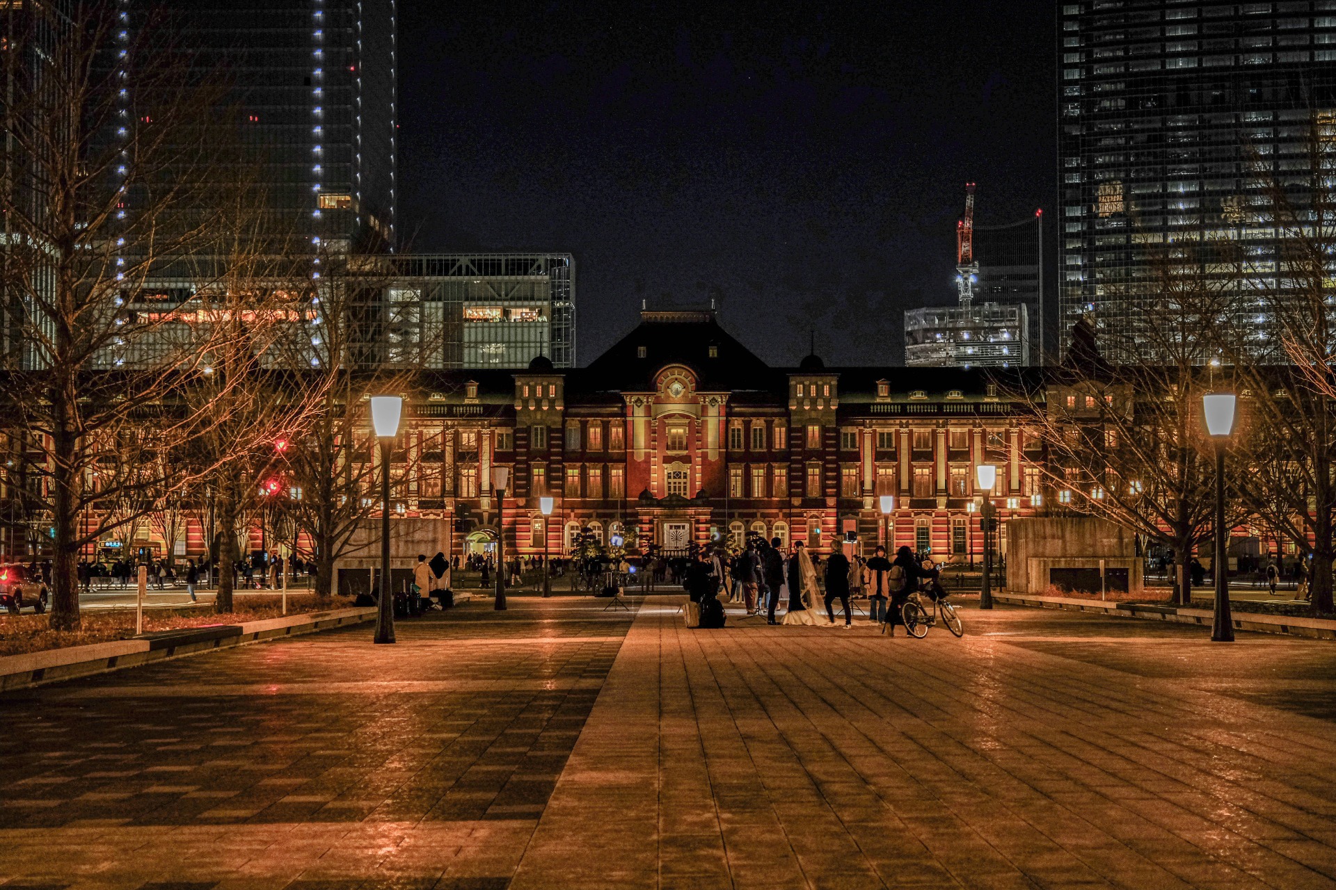 Tokyo Station por la noche