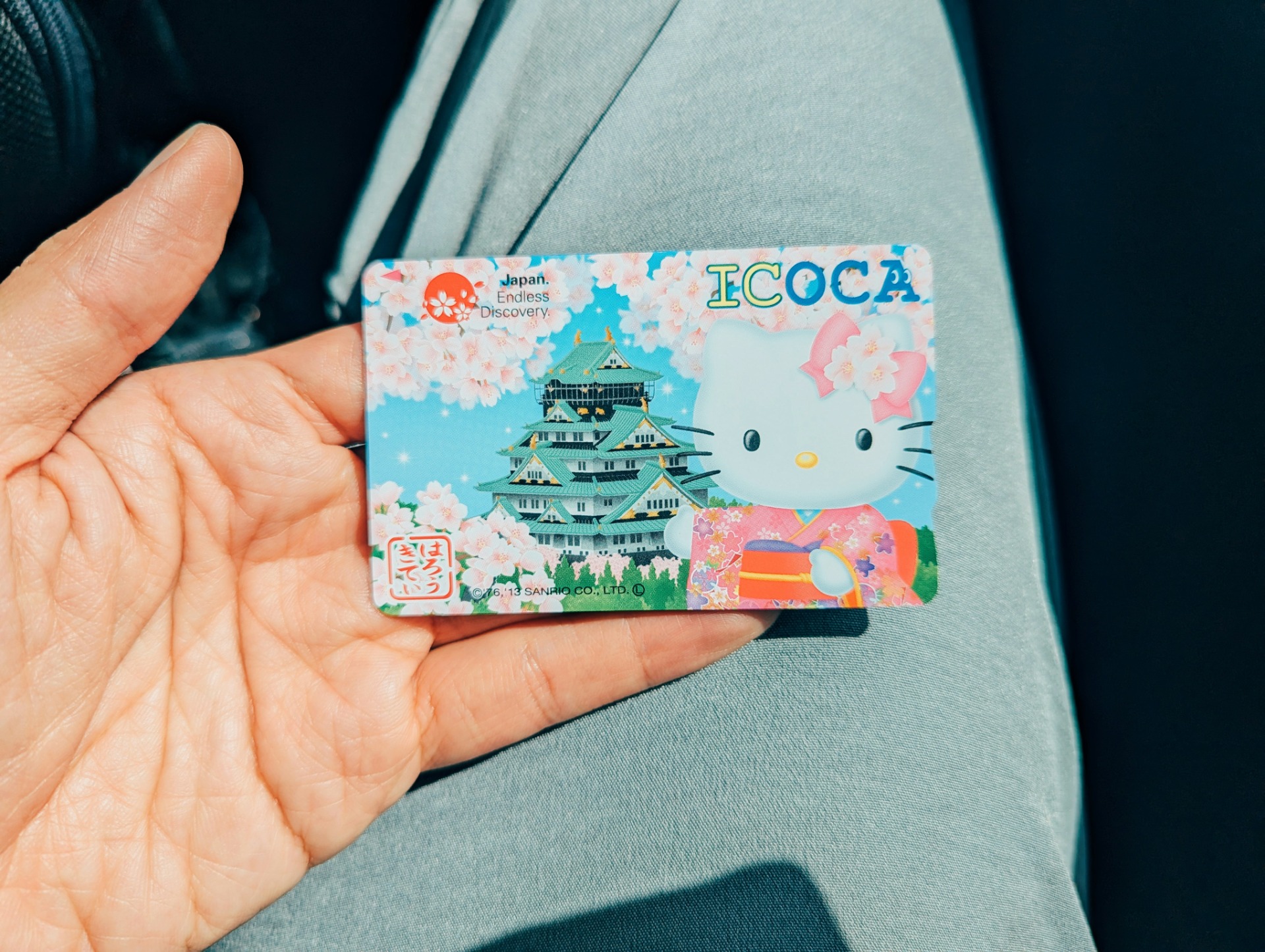 Tarjeta IC recargable ICOCA con diseño de Hello Kitty