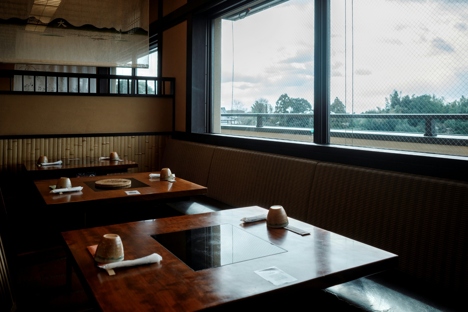 Interior de restaurante tradicional japonés