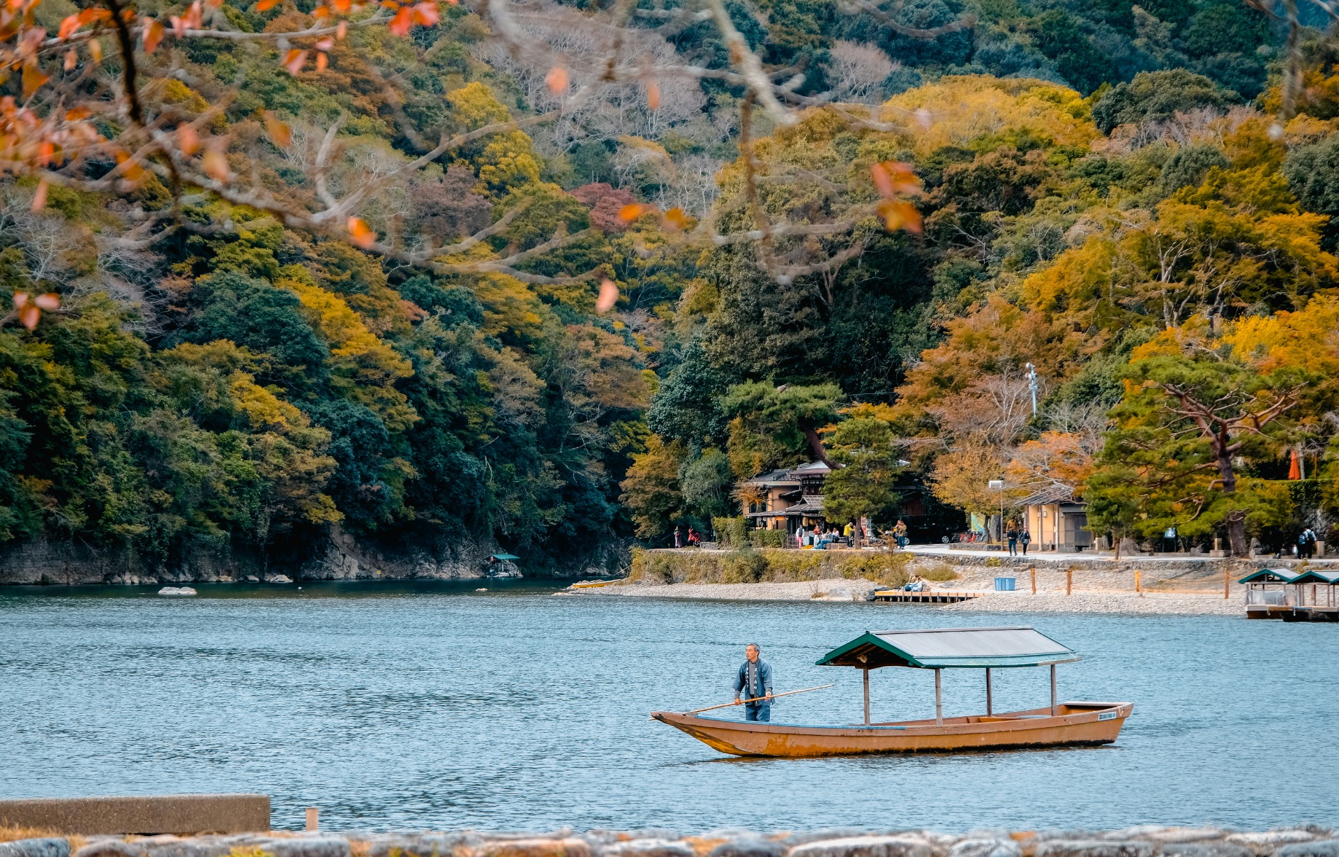 Ambiente junto al río en la zona de Arashiyama